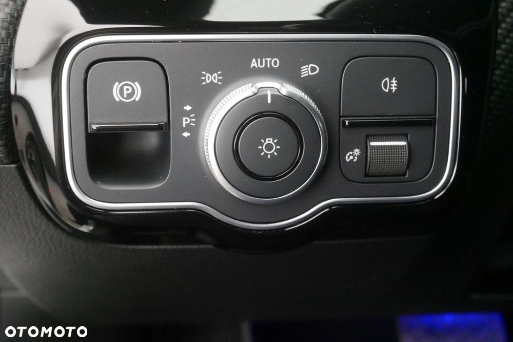 Mercedes-Benz CLA - 26