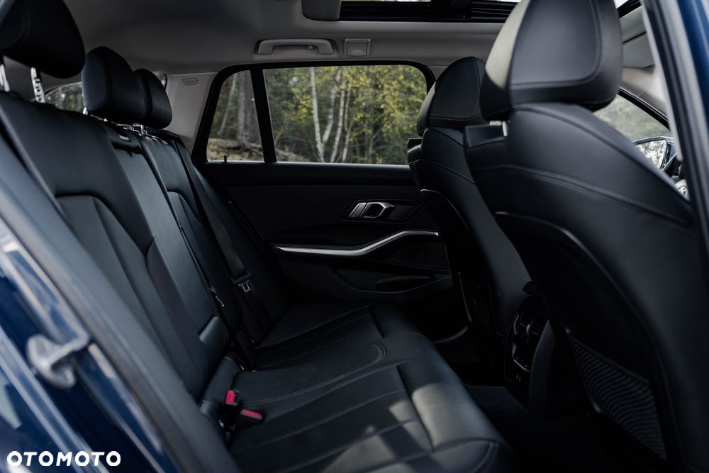 BMW Seria 3 - 21
