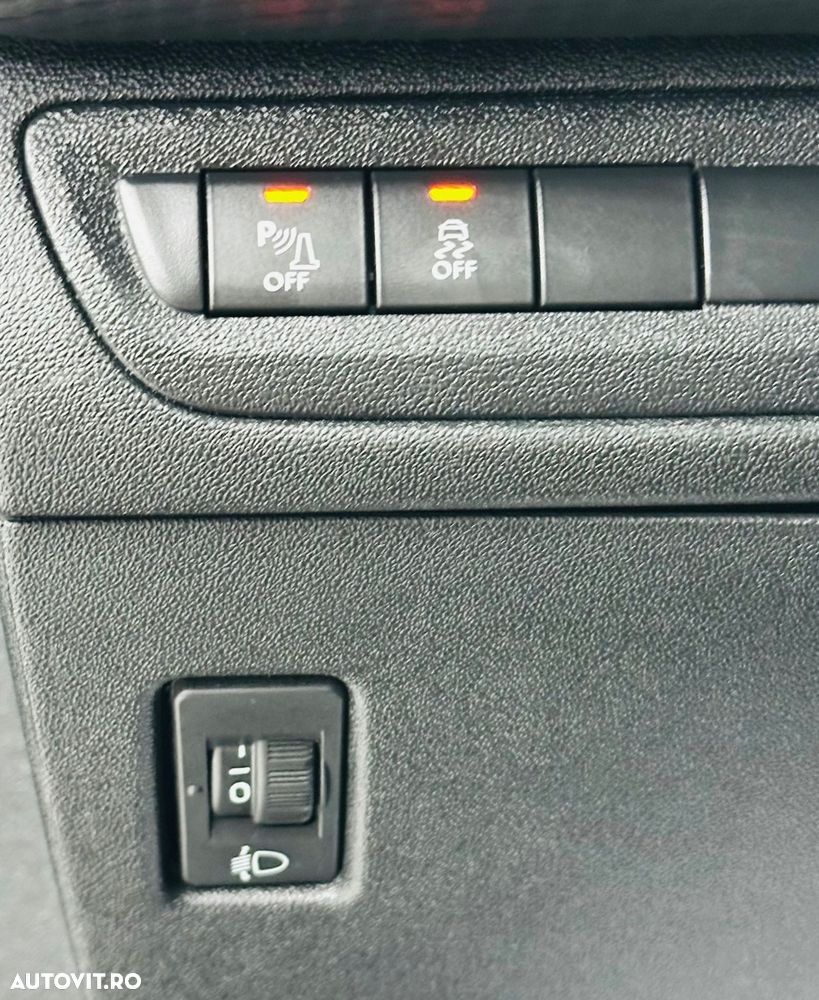 Peugeot 2008 PureTech 82 Style - 21