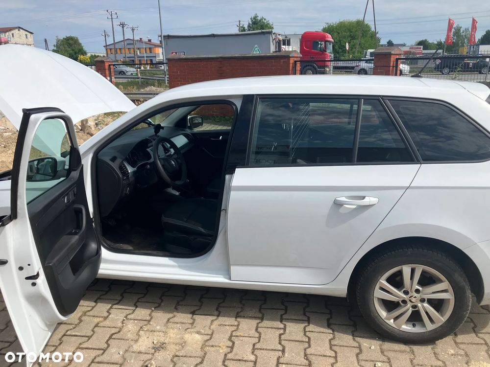 Skoda Fabia 1.0 TSI Ambition - 12