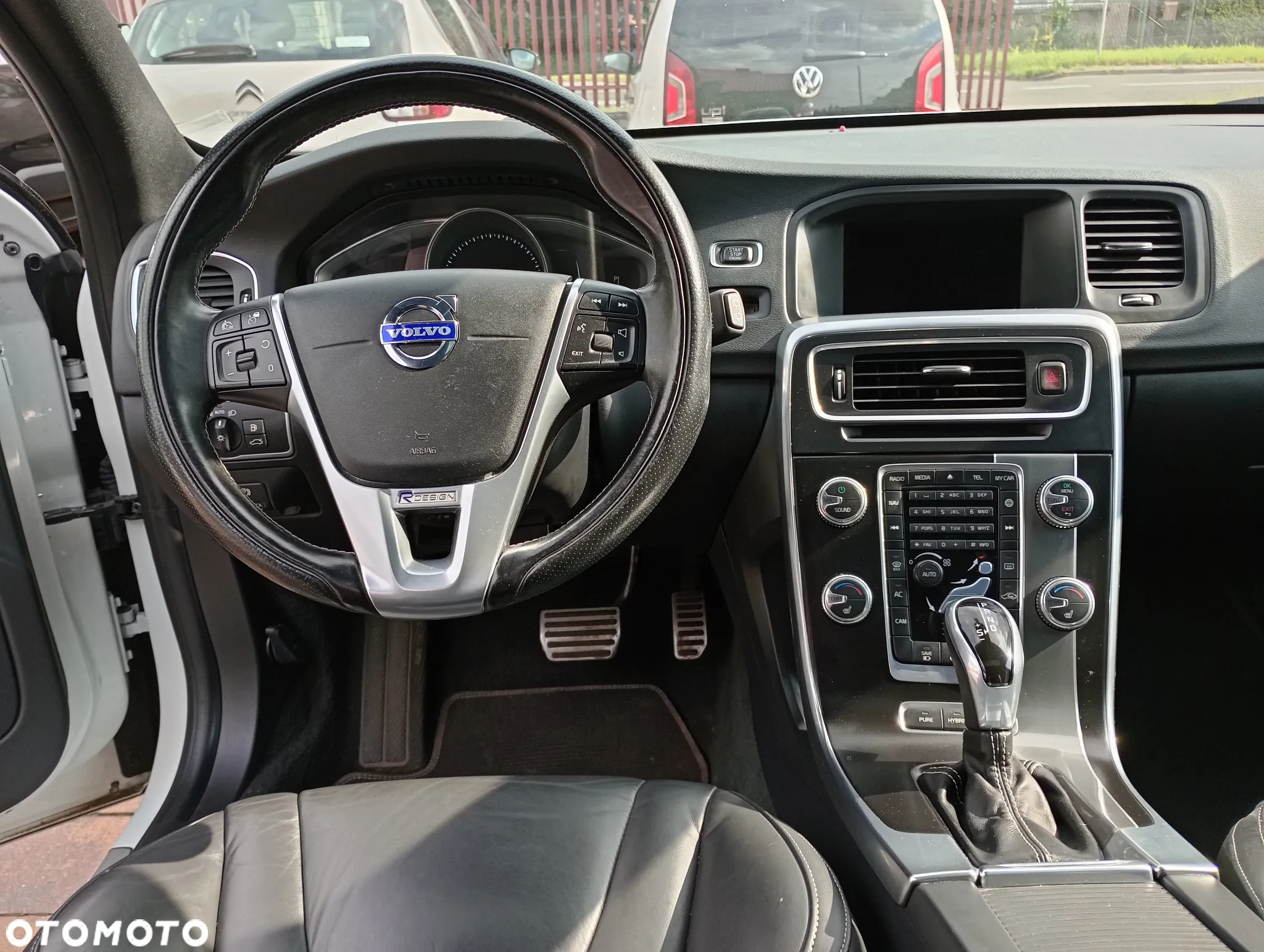 Volvo V60 D5 AWD R-Design Summum - 16