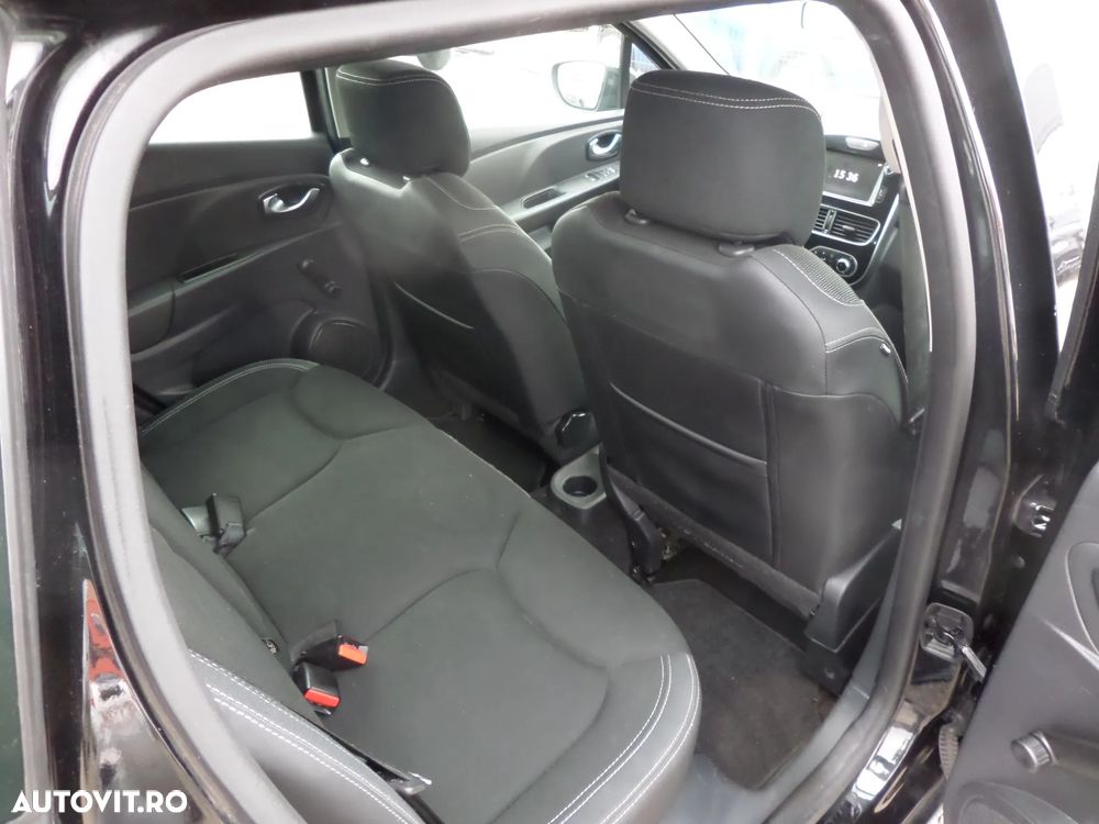 Renault Clio - 16