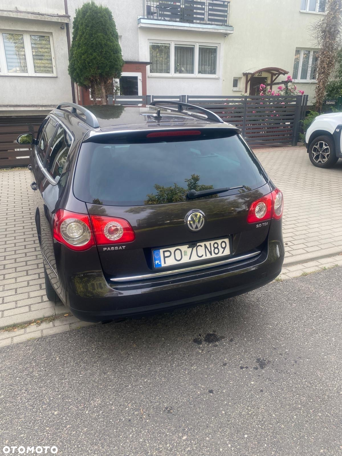 Volkswagen Passat - 2