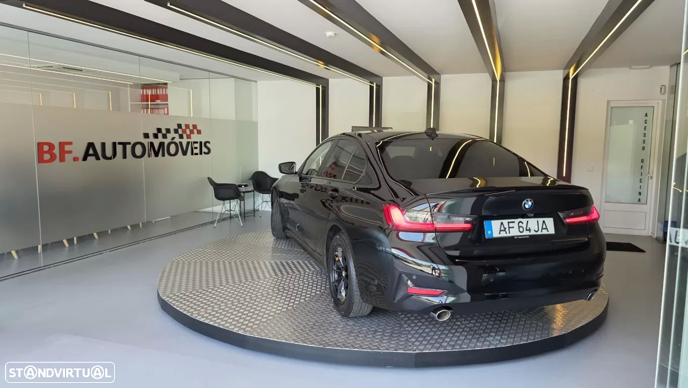 BMW 318 d Auto - 3