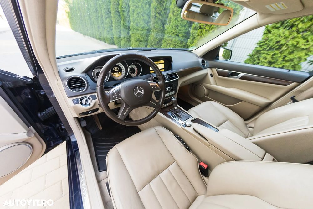 Mercedes-Benz C 220 CDI DPF (BlueEFFICIENCY) 7G-TRONIC Elegance - 15