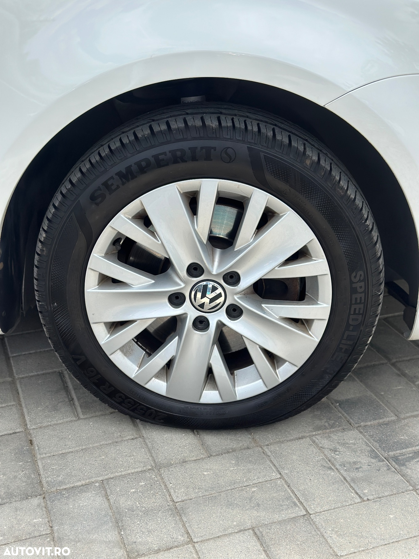 Volkswagen Touran 2.0 TDI BlueMotion Technology Comfortline - 13