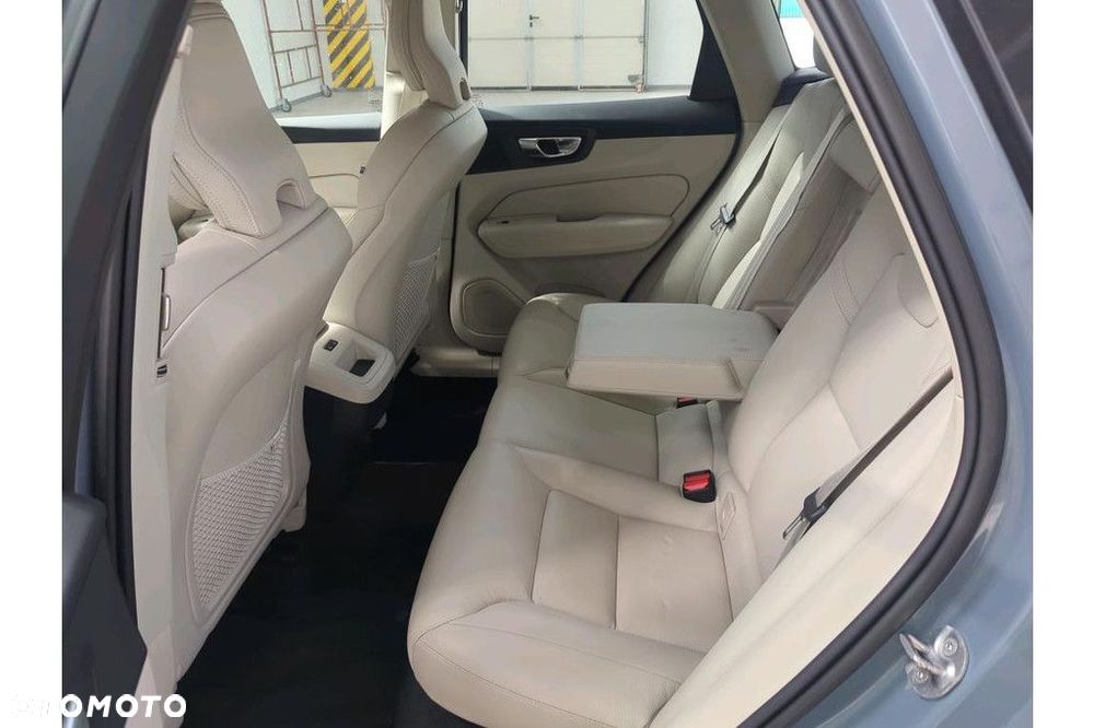 Volvo XC 60 - 10