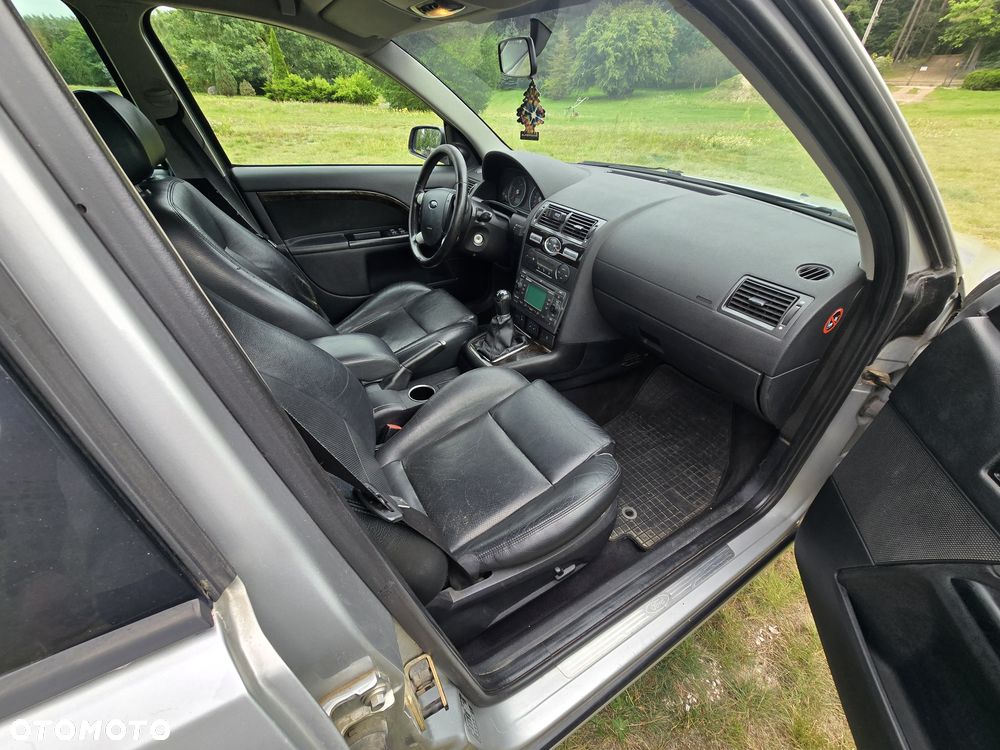 Ford Mondeo - 7