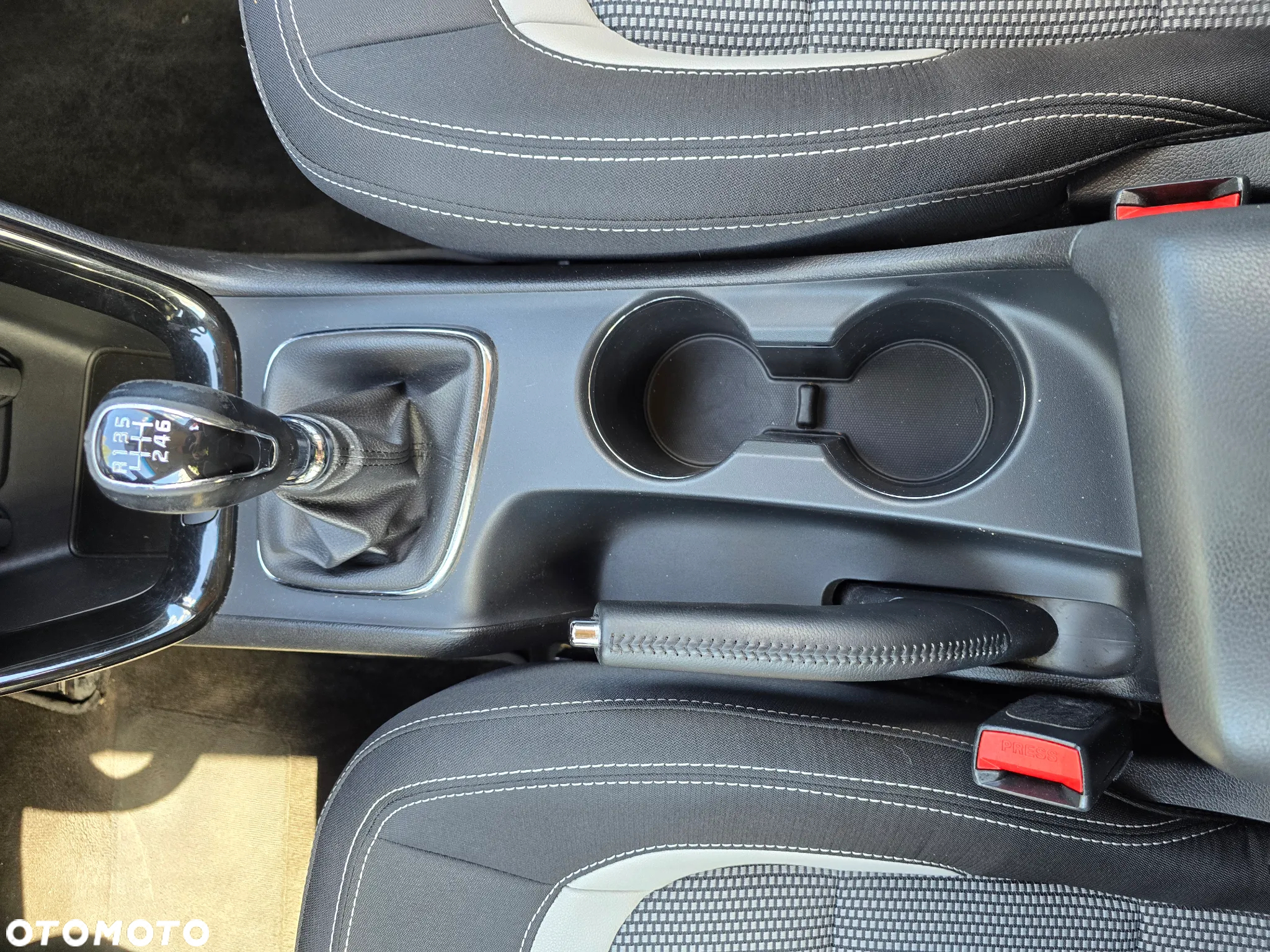 Kia Ceed 1.6 GDI Dream-Team Edition - 19