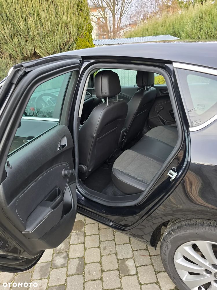 Opel Astra 2.0 CDTI Enjoy - 10