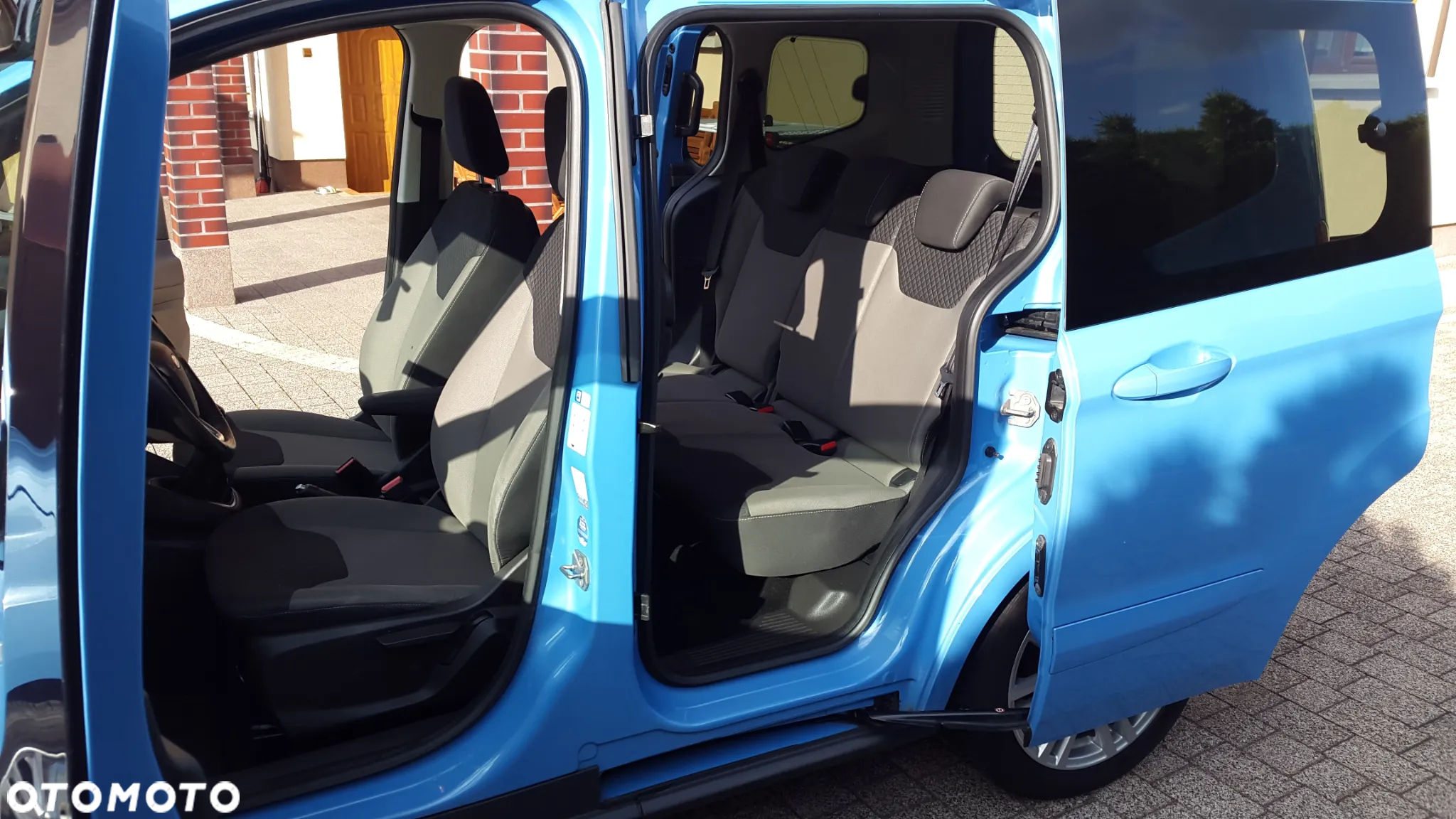 Ford Tourneo Courier 1.0 EcoBoost Titanium - 12