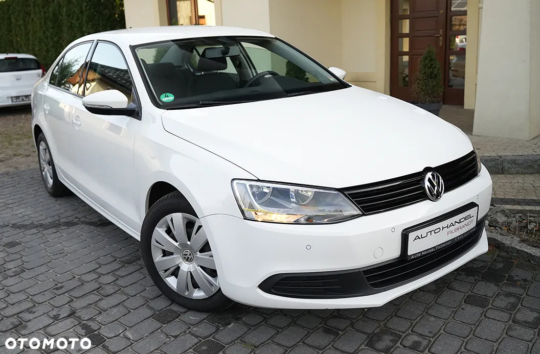 Volkswagen Jetta 1.2 TSI BlueMotion Technology Comfortline - 11