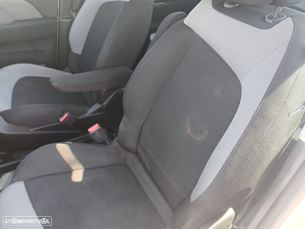 Citroën C4 Grand Picasso 1.6 e-HDi Intensive ETG6 J17 - 10
