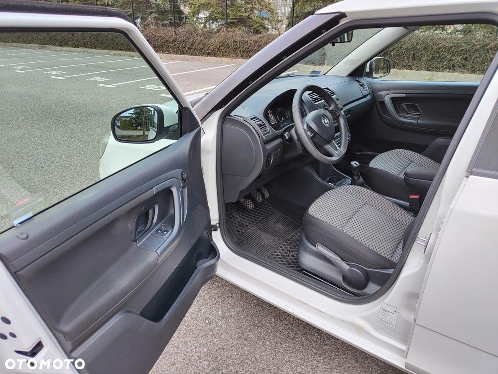 Skoda Fabia 1.6 TDI DPF Ambition - 14