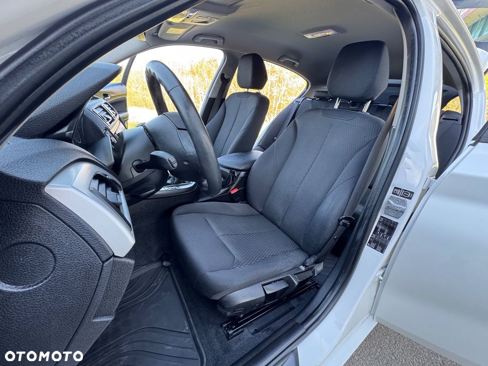 BMW Seria 1 118d DPF Edition Sport - 26