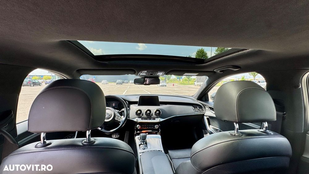 Kia Stinger 3.3 T-GDI 8AT AWD GT - 6
