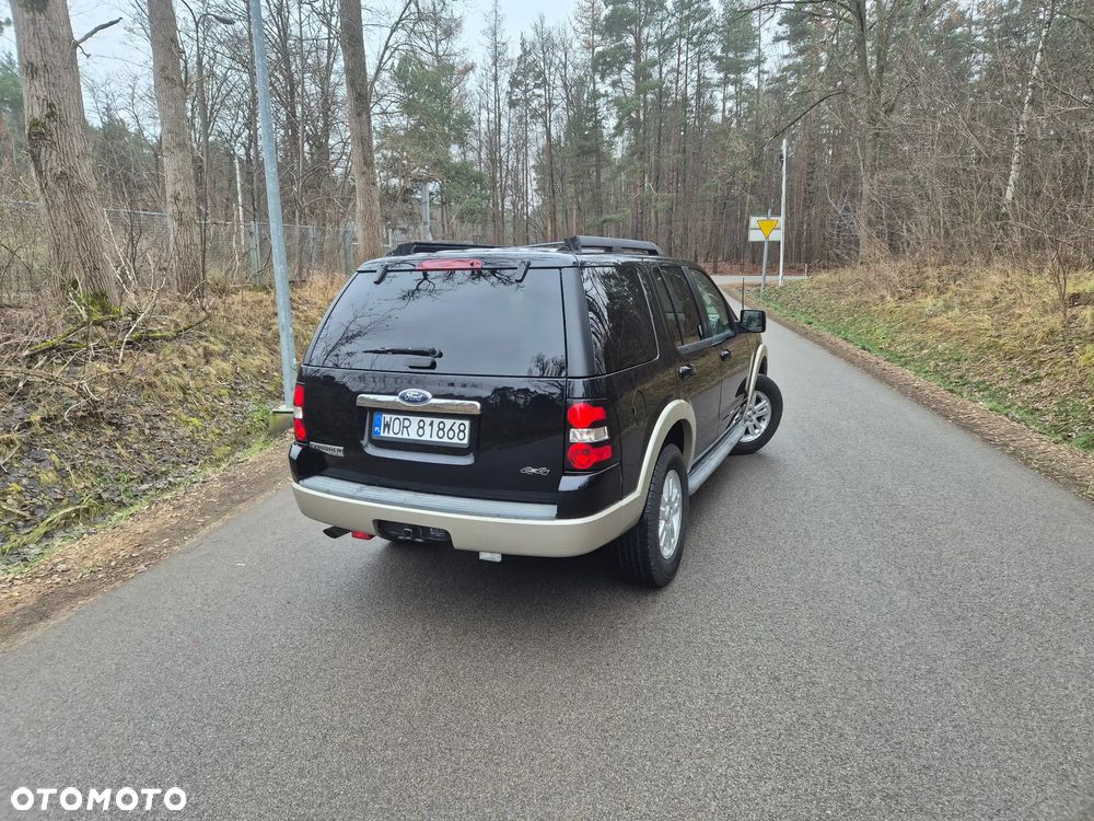 Ford Explorer 4.0 AWD - 23