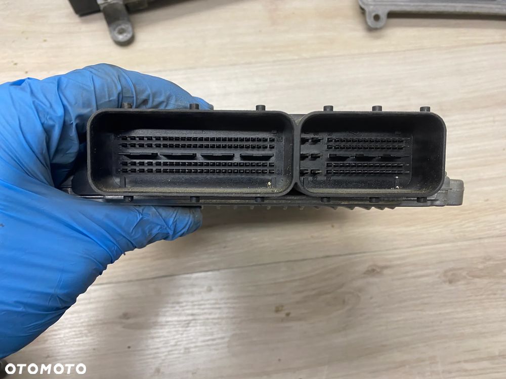 KOMPUTER STEROWNIK SILNIKA ECU MERCEDES VITO 2,2 CDI A6461500678 0281013784 - 2
