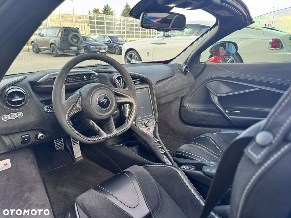 McLaren 720S Spider Performance - 23