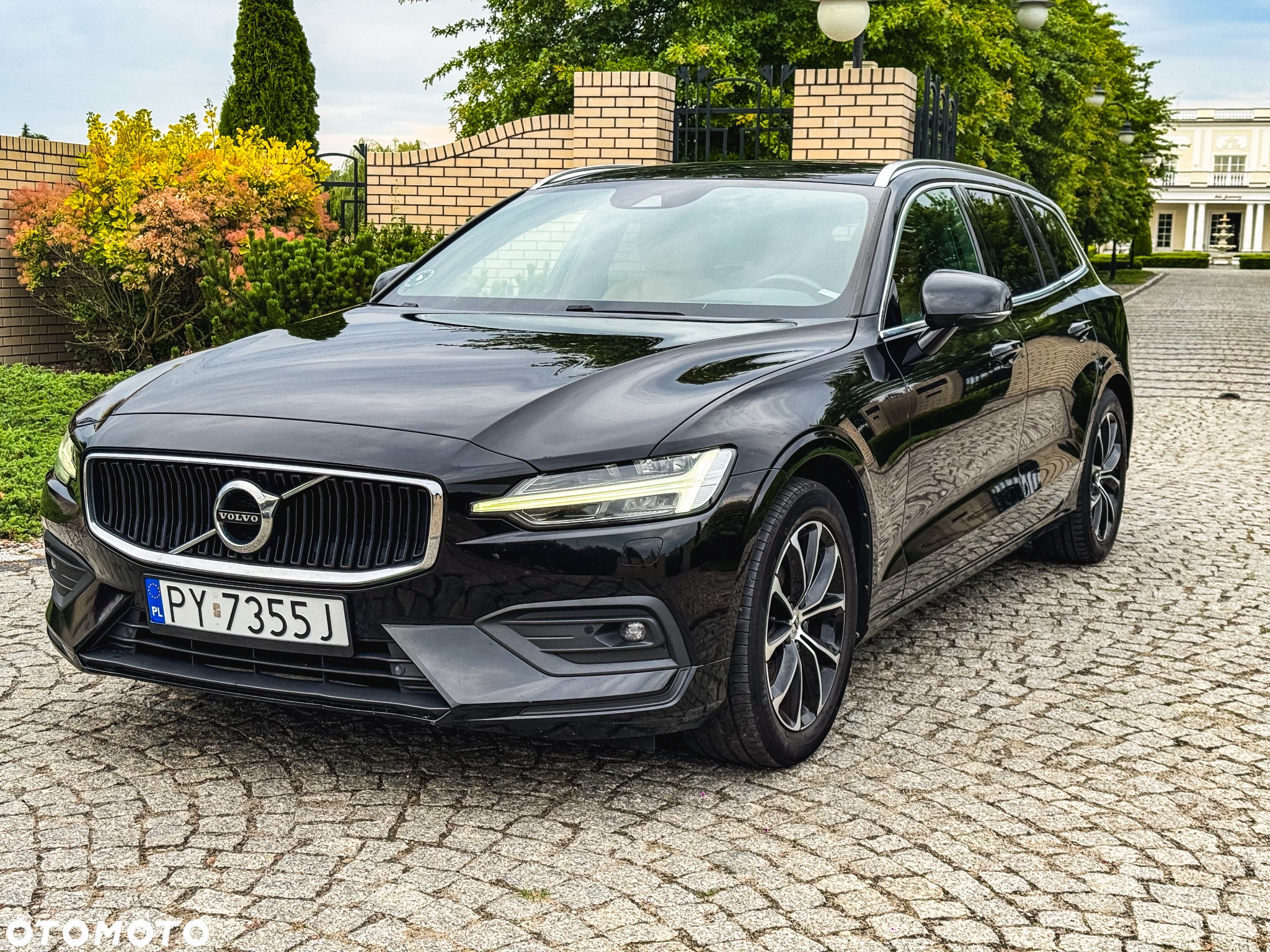 Volvo V60 D4 Momentum Pro - 9