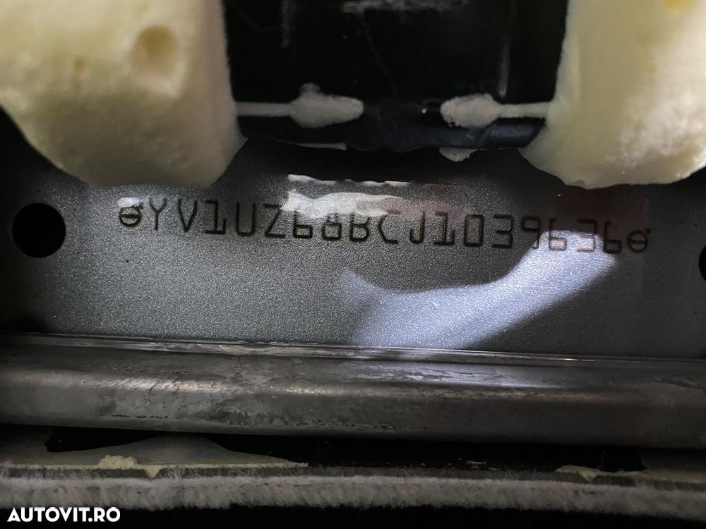 Volvo XC 60 D5 AWD Inscription - 27