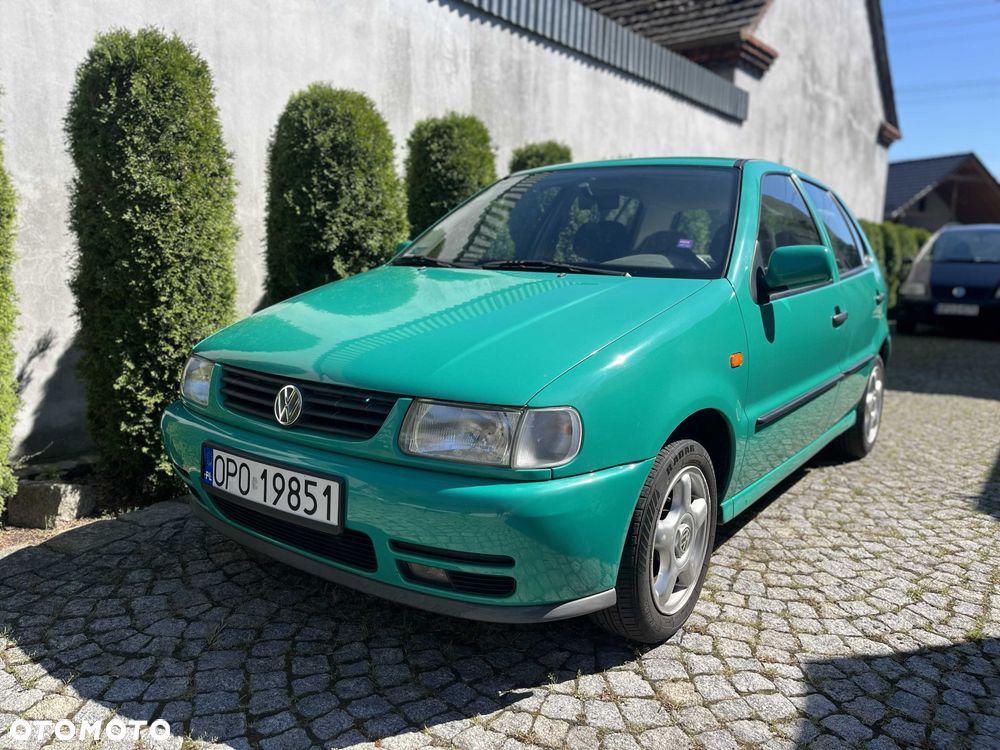 Volkswagen Polo - 1