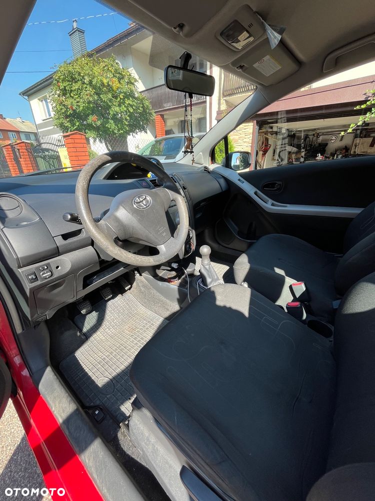 Toyota Yaris 1.0 Luna - 6