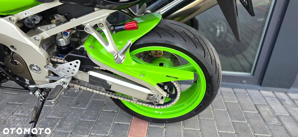 Kawasaki ZX - 33