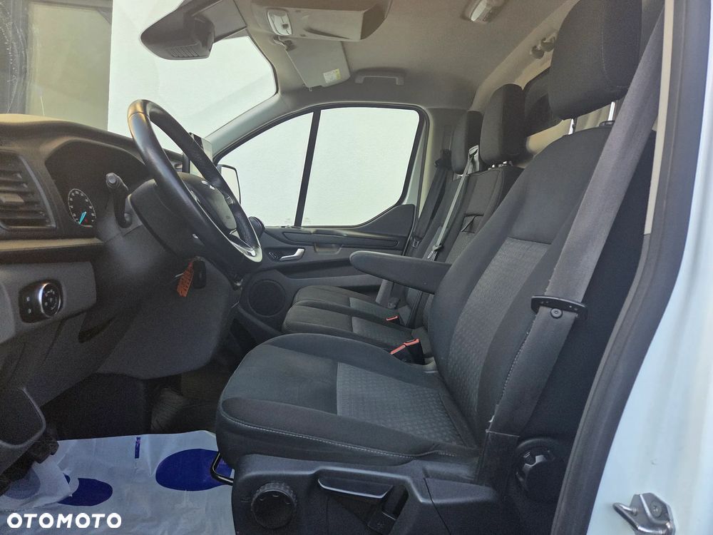 Ford Transit  custom - 22