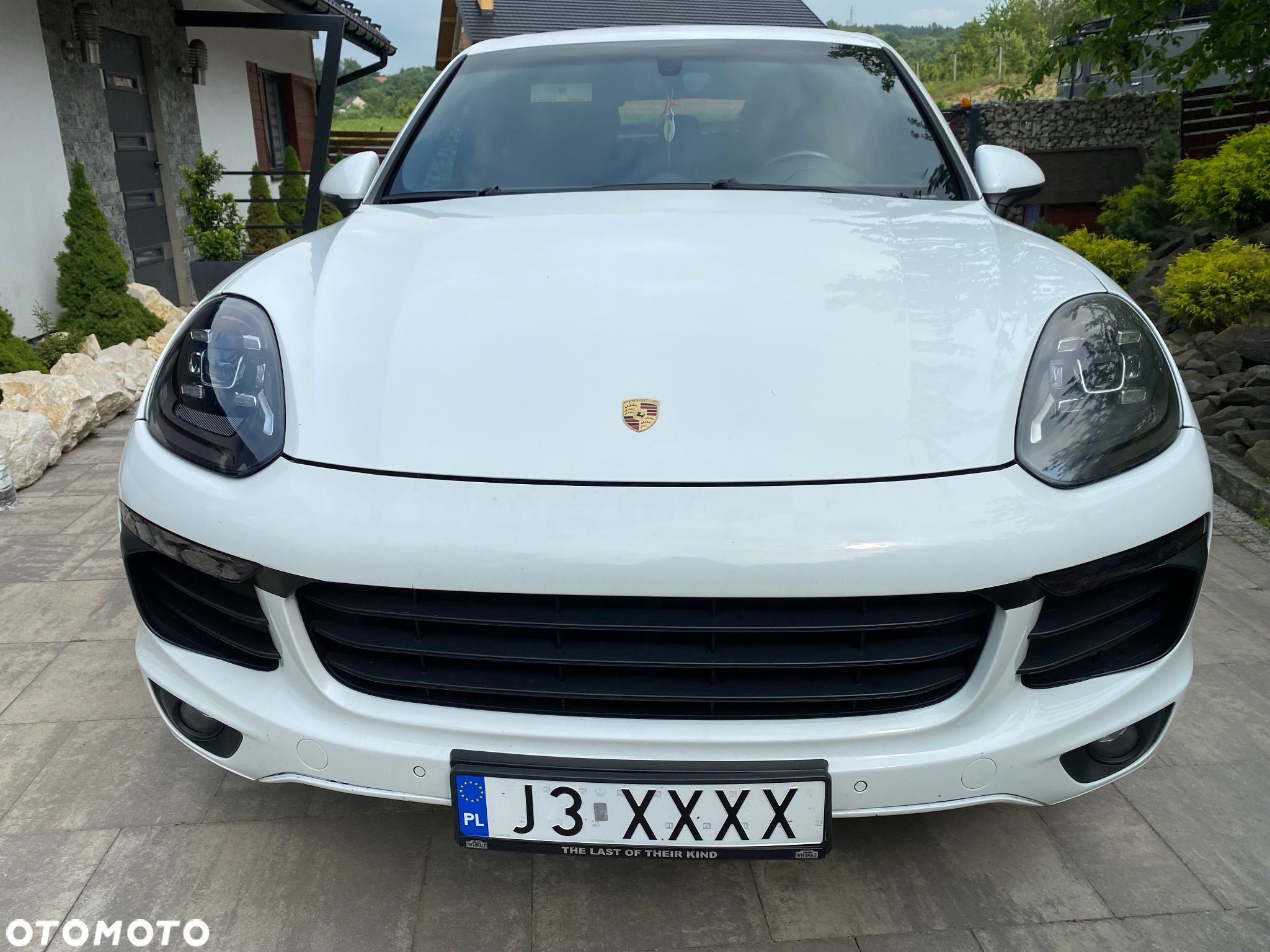 Porsche Cayenne Standard - 3