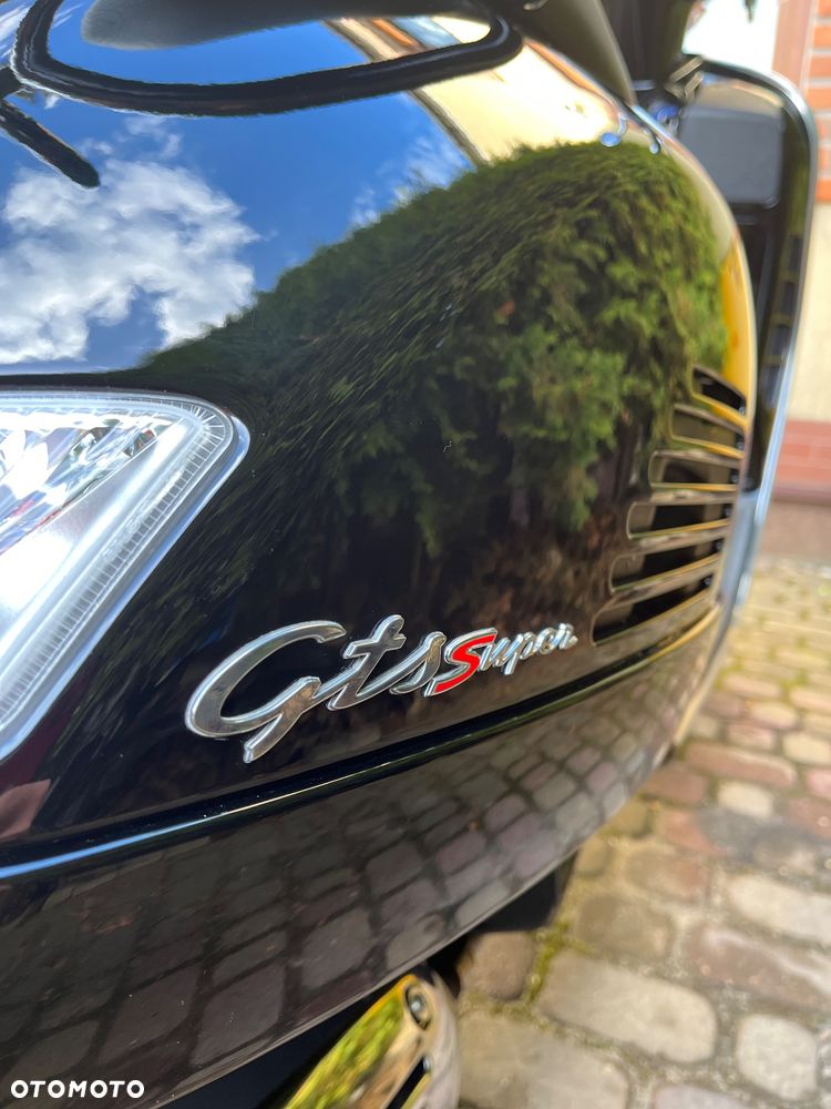 Vespa GTS - 11