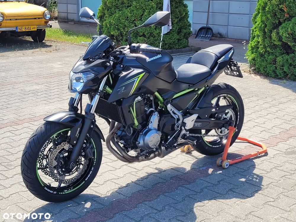 Kawasaki Z 650 - 15