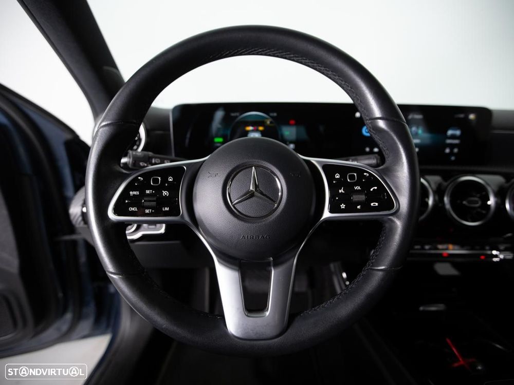 Mercedes-Benz A 250 e Style Plus - 19