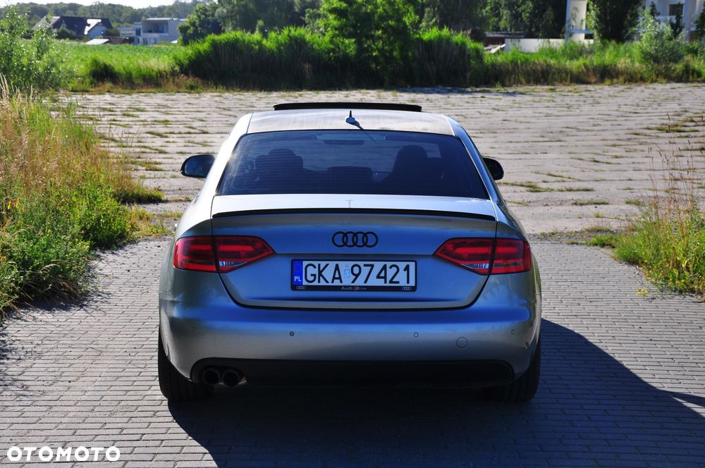 Audi A4 ver-2-0-tfsi-multitronic-s-line-sportpaket - 10