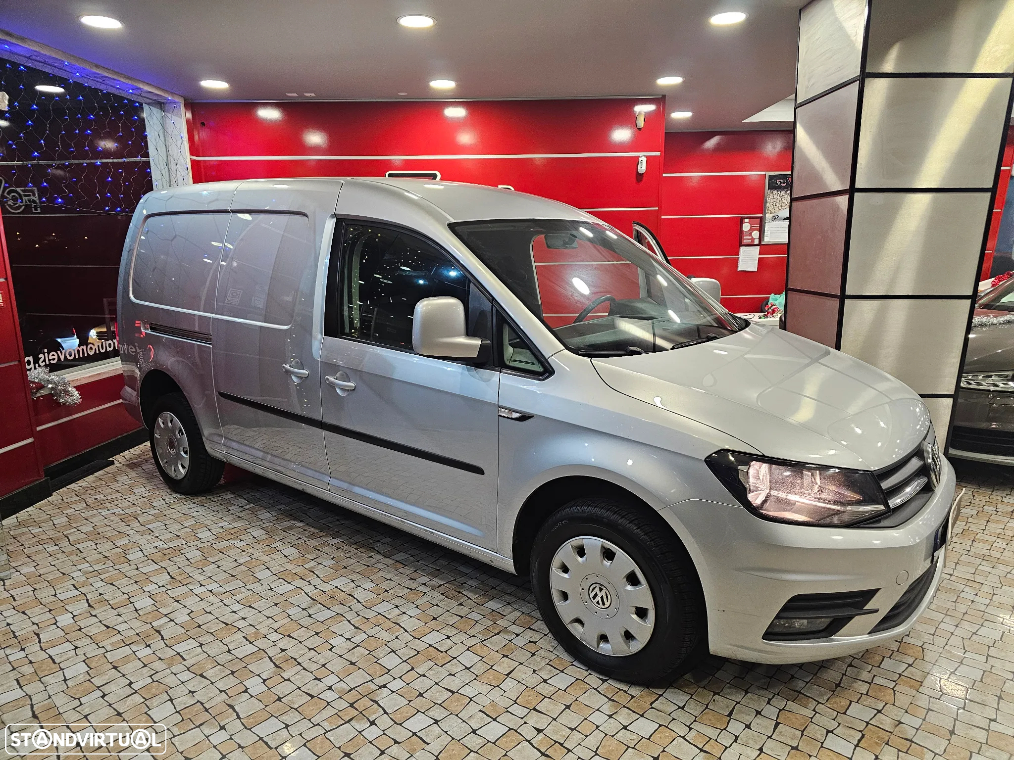 VW Caddy 2.0/ longa c/iva dedutível - 20
