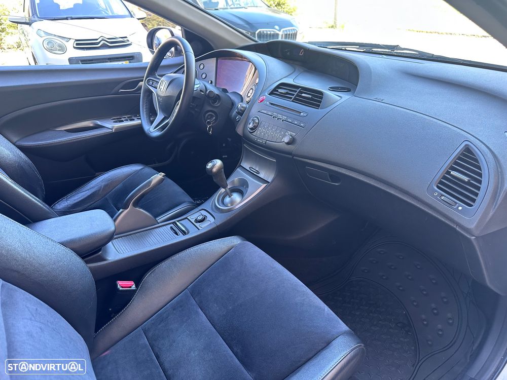 Honda Civic 1.4 i-VTEC Sport Edition - 21