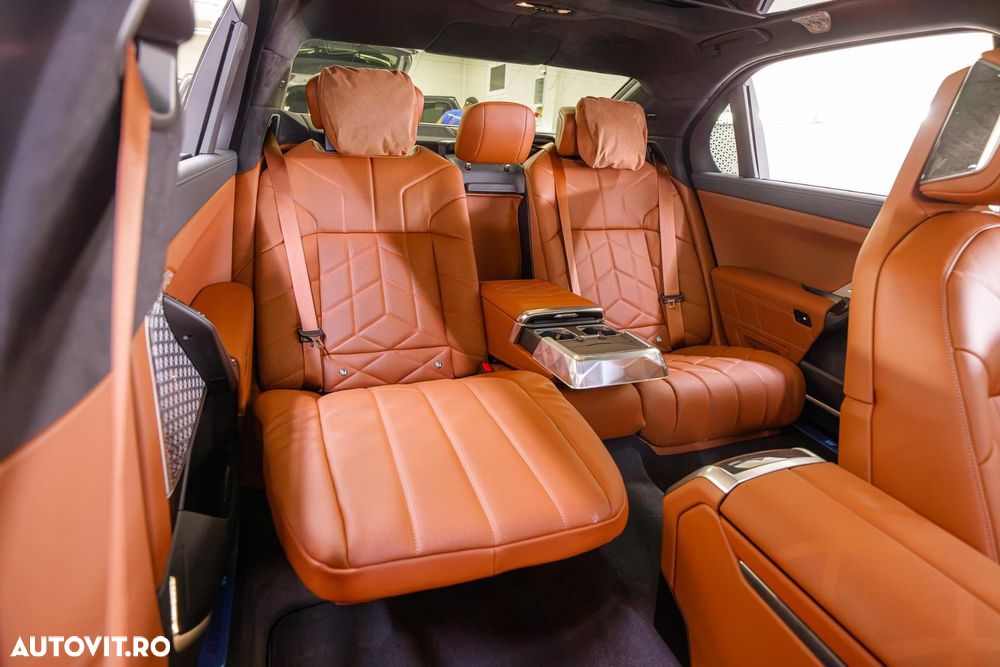 BMW Seria 7 - 17