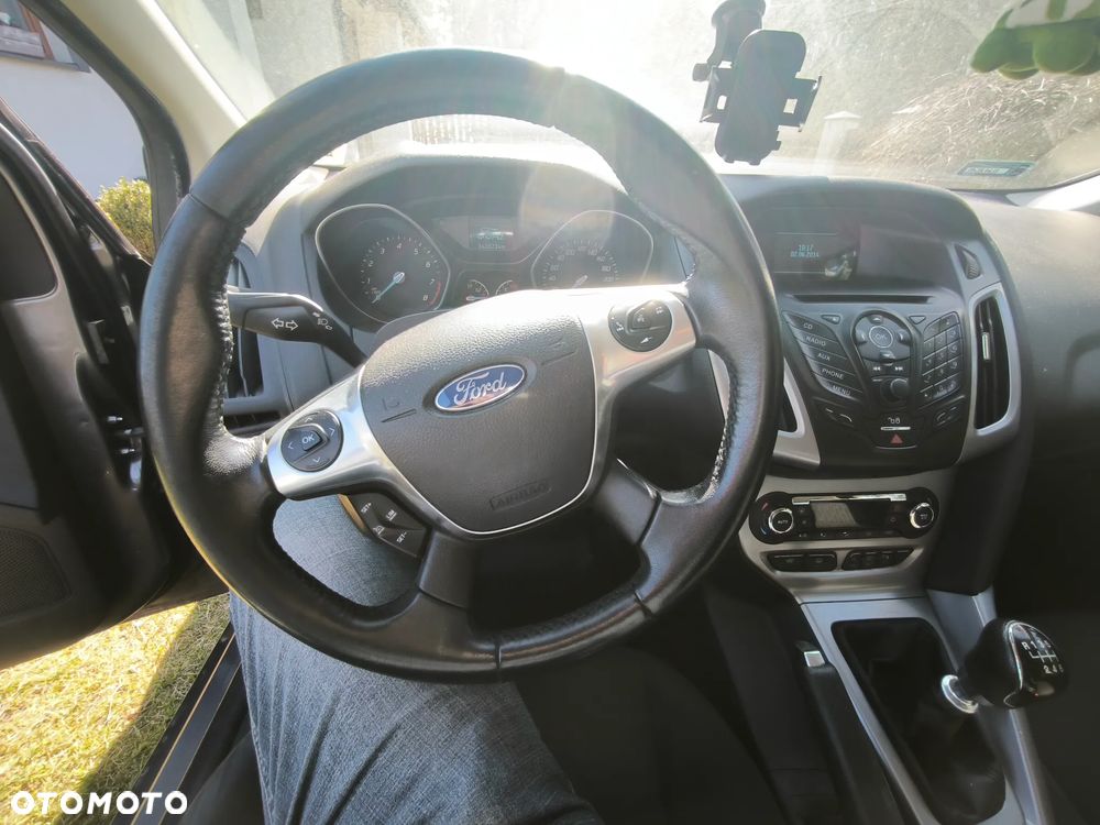 Ford Focus 1.0 EcoBoost Titanium ASS - 4