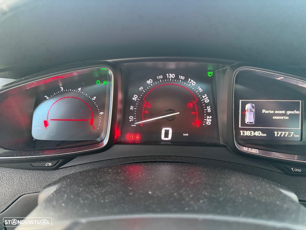 Citroën DS5 THP 200 SportChic - 8