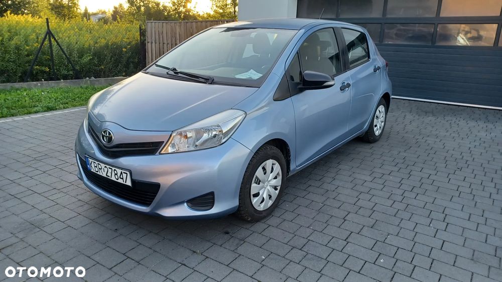 Toyota Yaris - 1