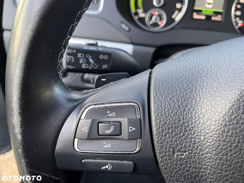 Volkswagen Jetta - 30