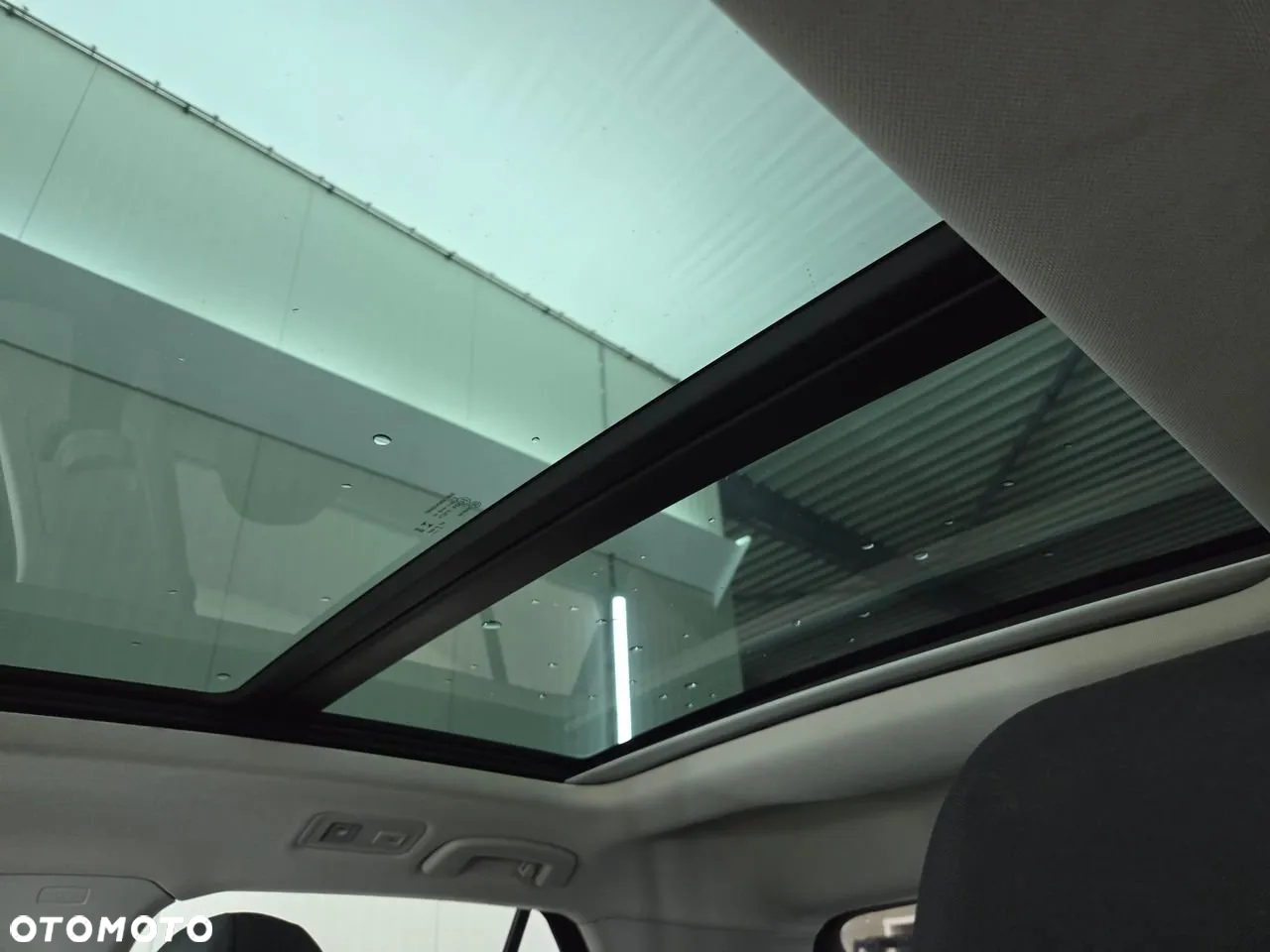 Volkswagen T-Roc 1.5 TSI OPF R-Line - 9