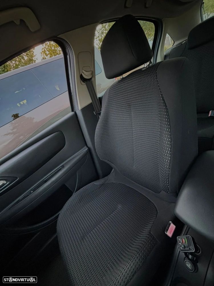 Citroën C4 1.6 HDi 110 SX - 5