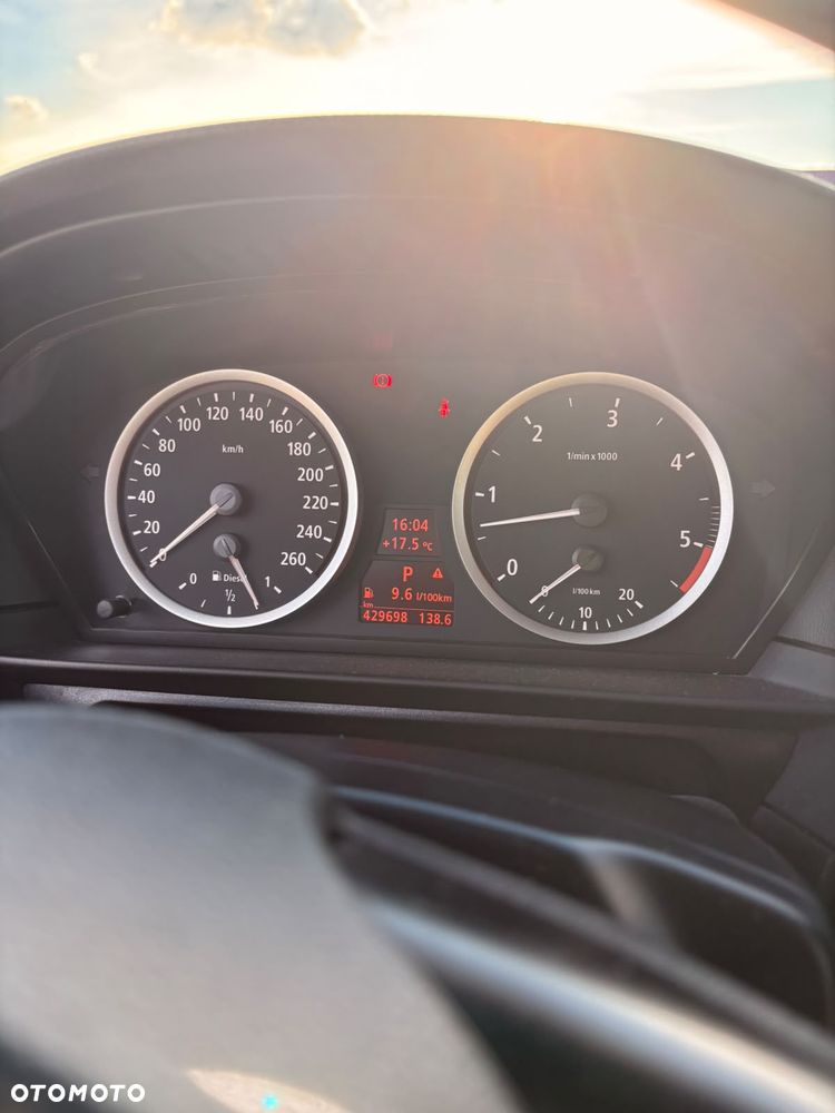 BMW Seria 5 - 24