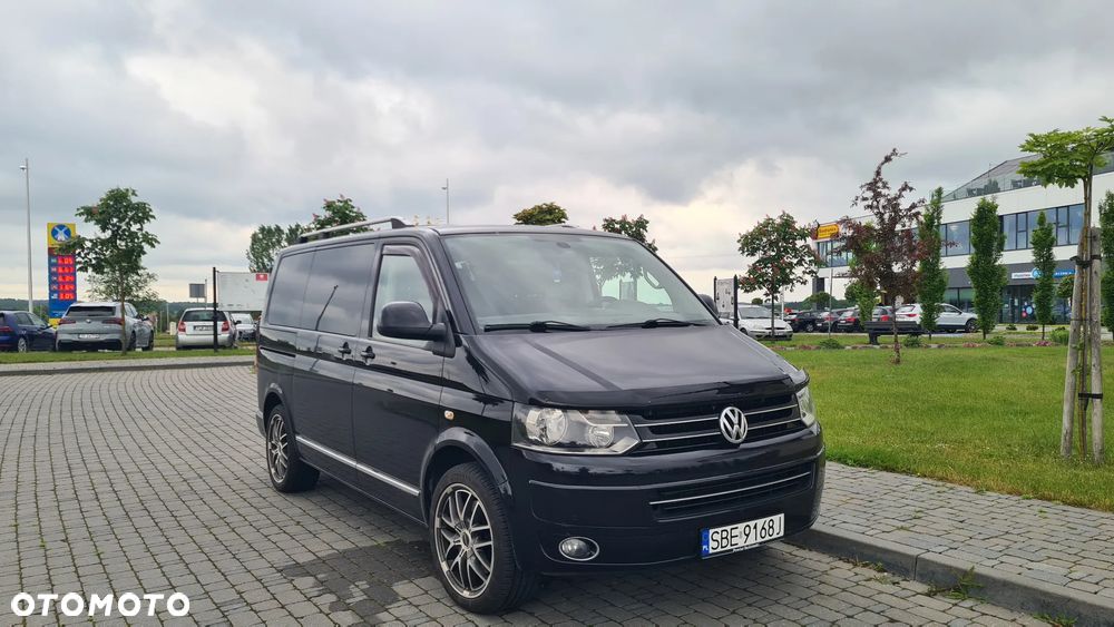 Volkswagen Multivan - 1
