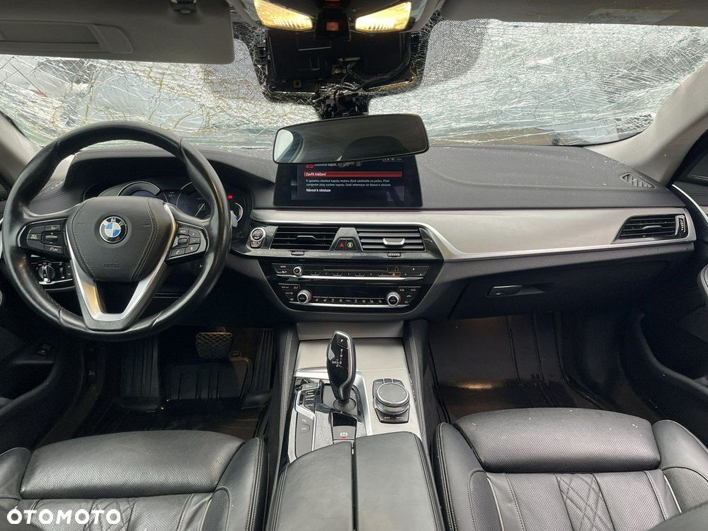 BMW Seria 5 540i xDrive GPF Luxury Line - 13