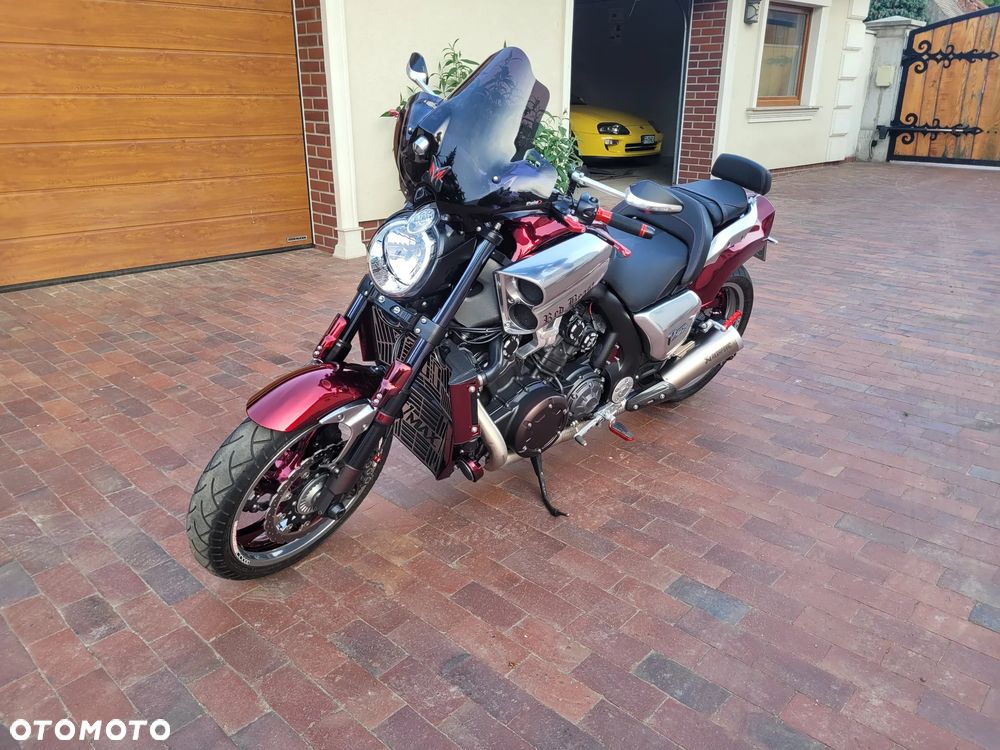Yamaha V-MAX - 15