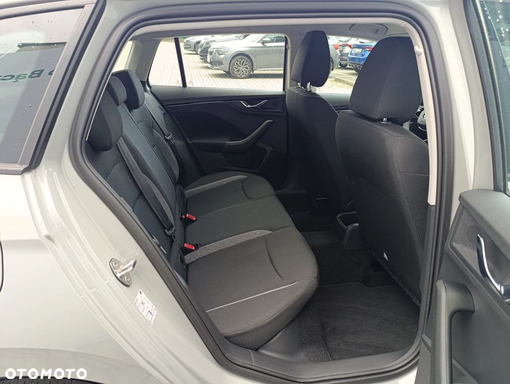 Skoda Scala 1.0 TSI Essence - 18