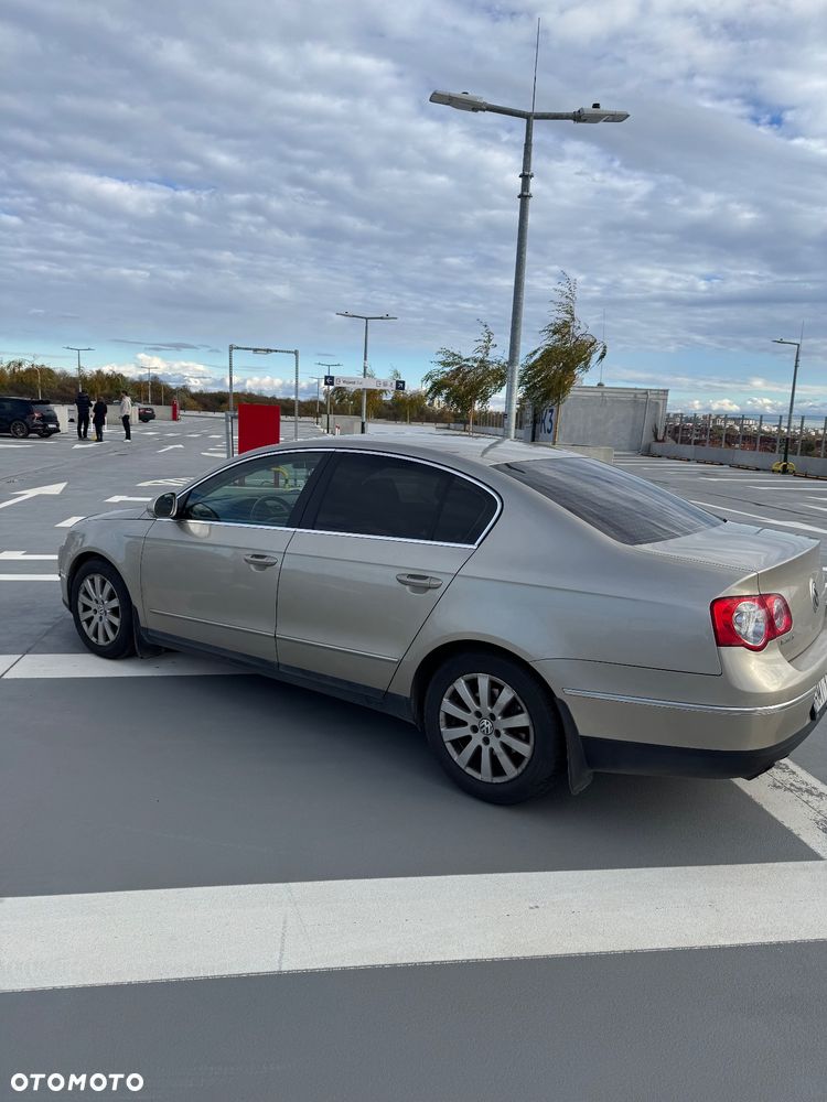 Volkswagen Passat 2.0 TDI 4Mot Comfortline - 3