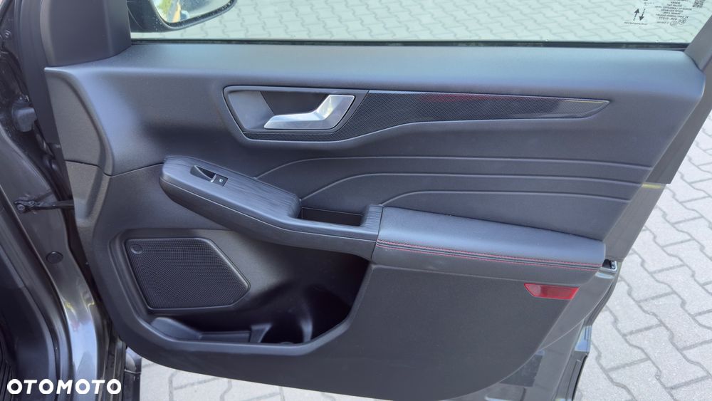 Ford Kuga 2.5 FHEV FWD ST-Line X - 13